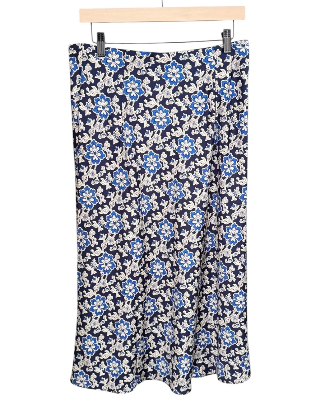 J Crew Gwyneth Slip Skirt in Floral Luster Charmeuse | MEDIUM NWT - Picture 4 of 9